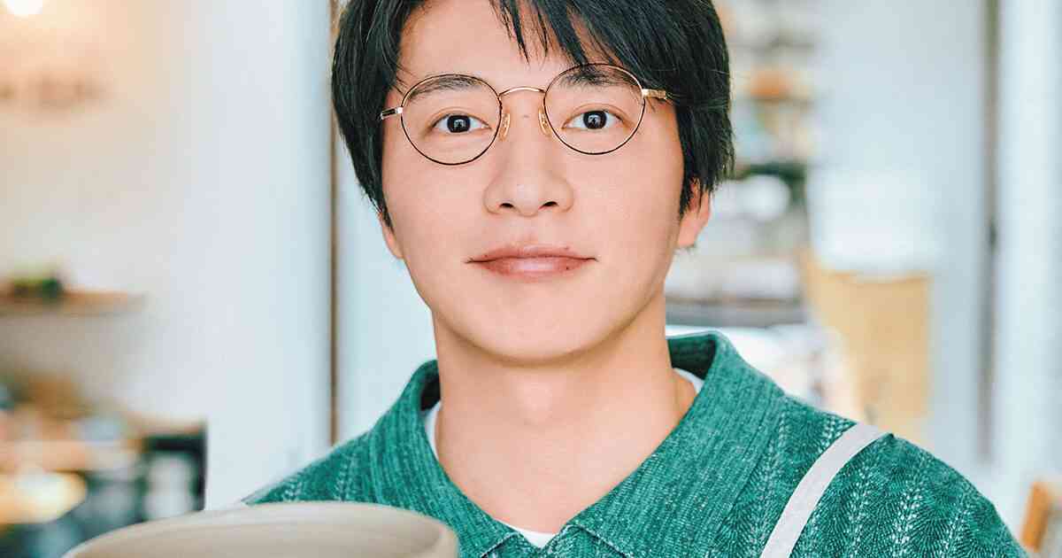 【田中圭】初めての陶芸で、ろくろと向き合う！【田中圭 オトナの休日】｜美容メディアVOCE（ヴォーチェ）