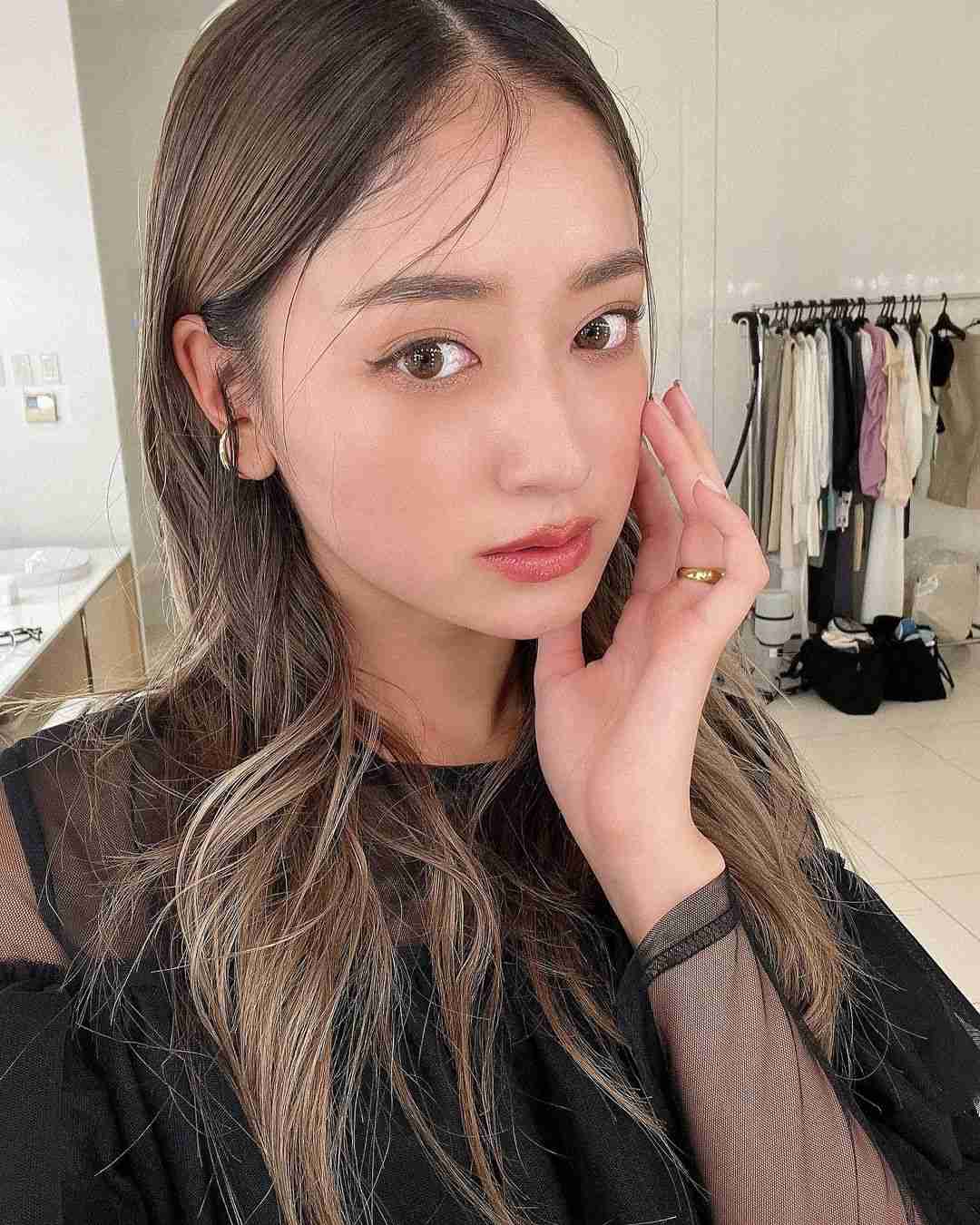 みちょぱ、河北メイクで大変貌「中村アンさん?!」「えええ!?だれかと!」「めちゃくちゃ綺麗です!!」