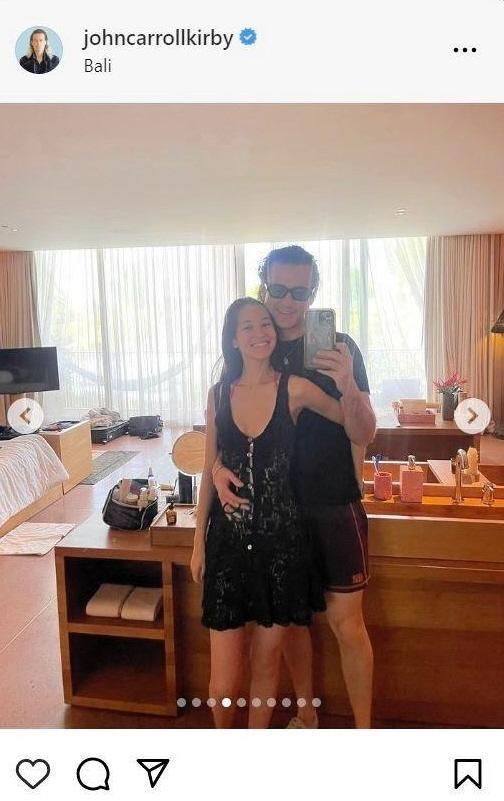 水原希子、バリ島で密着キス＆バックハグ　ジョン・キャロル・カービー氏が公開