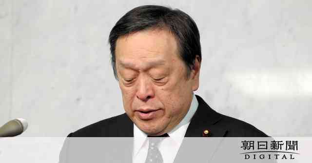 浜田防衛相、事故の機体「大変安定」　中国軍艦との関連「情報ない」：朝日新聞デジタル