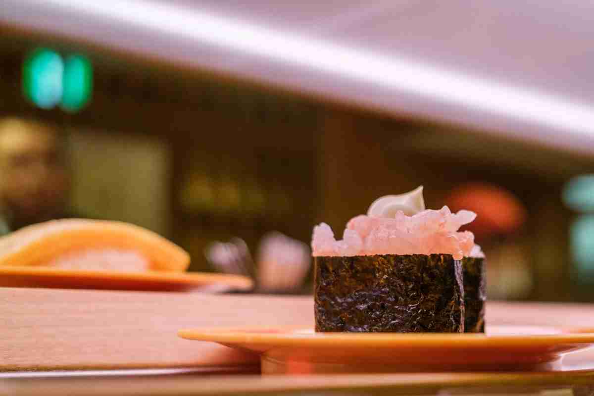 終わらない「客テロ」の連鎖　ニュースに触れない若者たちは「炎上」を知らない｜NEWSポストセブン