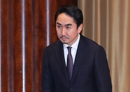 LINEが個人情報閲覧問題を謝罪　中国の国家情報法施行などの潮目「我々は見落としていた」