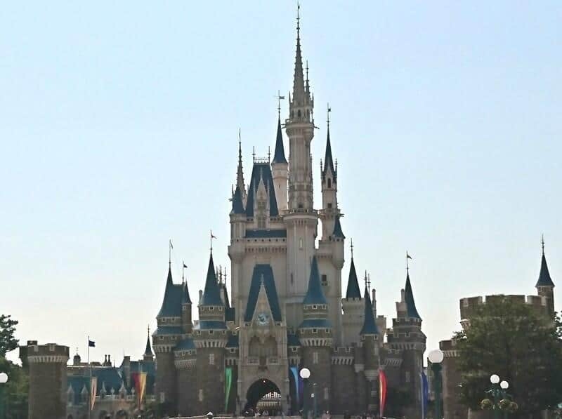 TDL「ダンサー復活」トレンド入り、歓喜広がる　3年ぶり光景に「これがパレード」「泣けてきた」: J-CAST ニュース