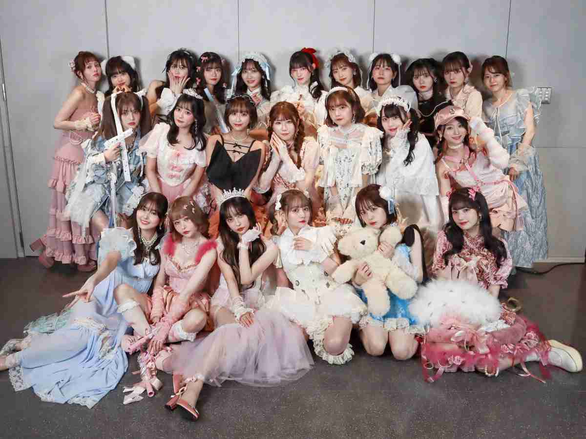 中村雅俊の三女・中村里砂、透けドレスで“美尻”チラリ「セクシーで可愛い」「美しすぎ」