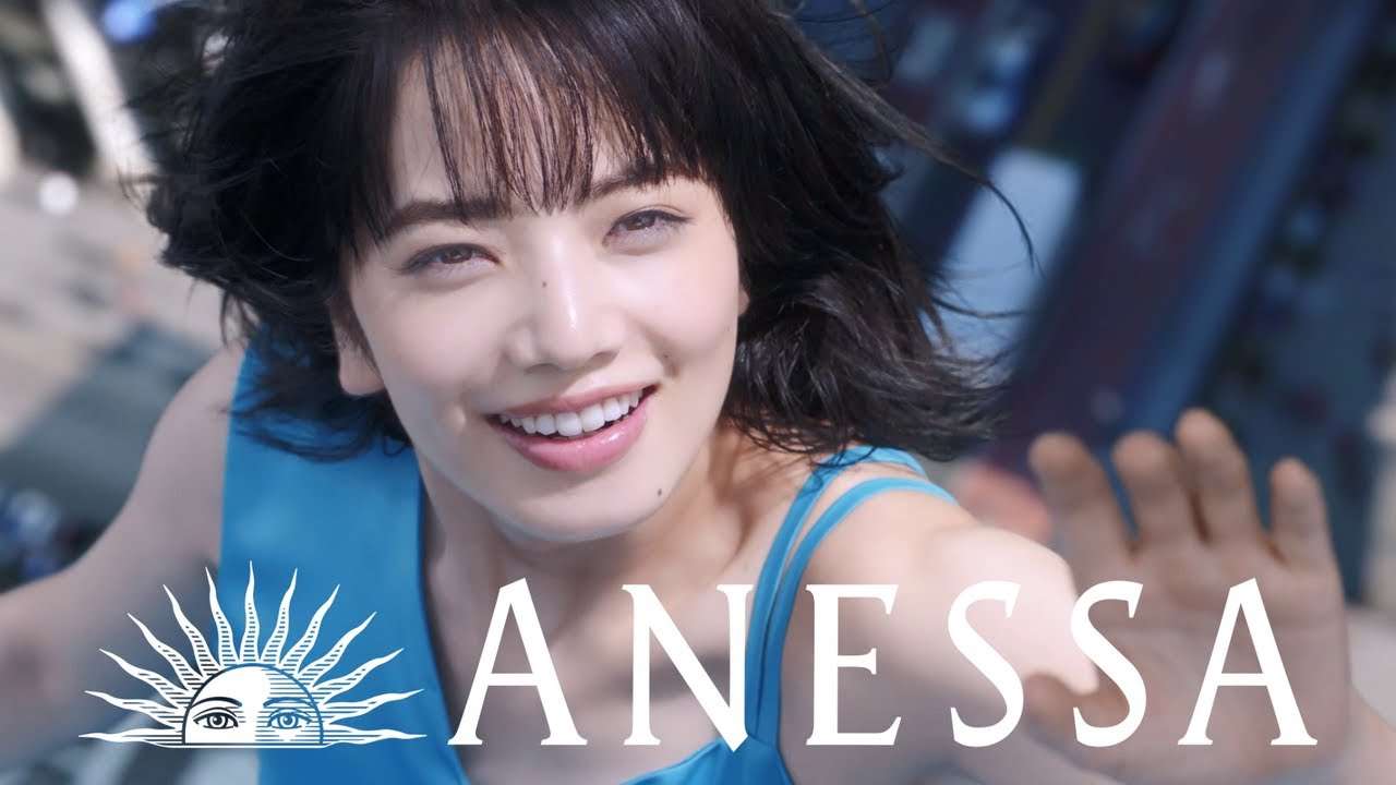 アネッサ 新TVCM「うるおいホールドUVジェル」｜資生堂 - YouTube