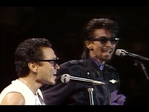 飾りじゃないのよ涙は   井上陽水・安全地帯 - YouTube