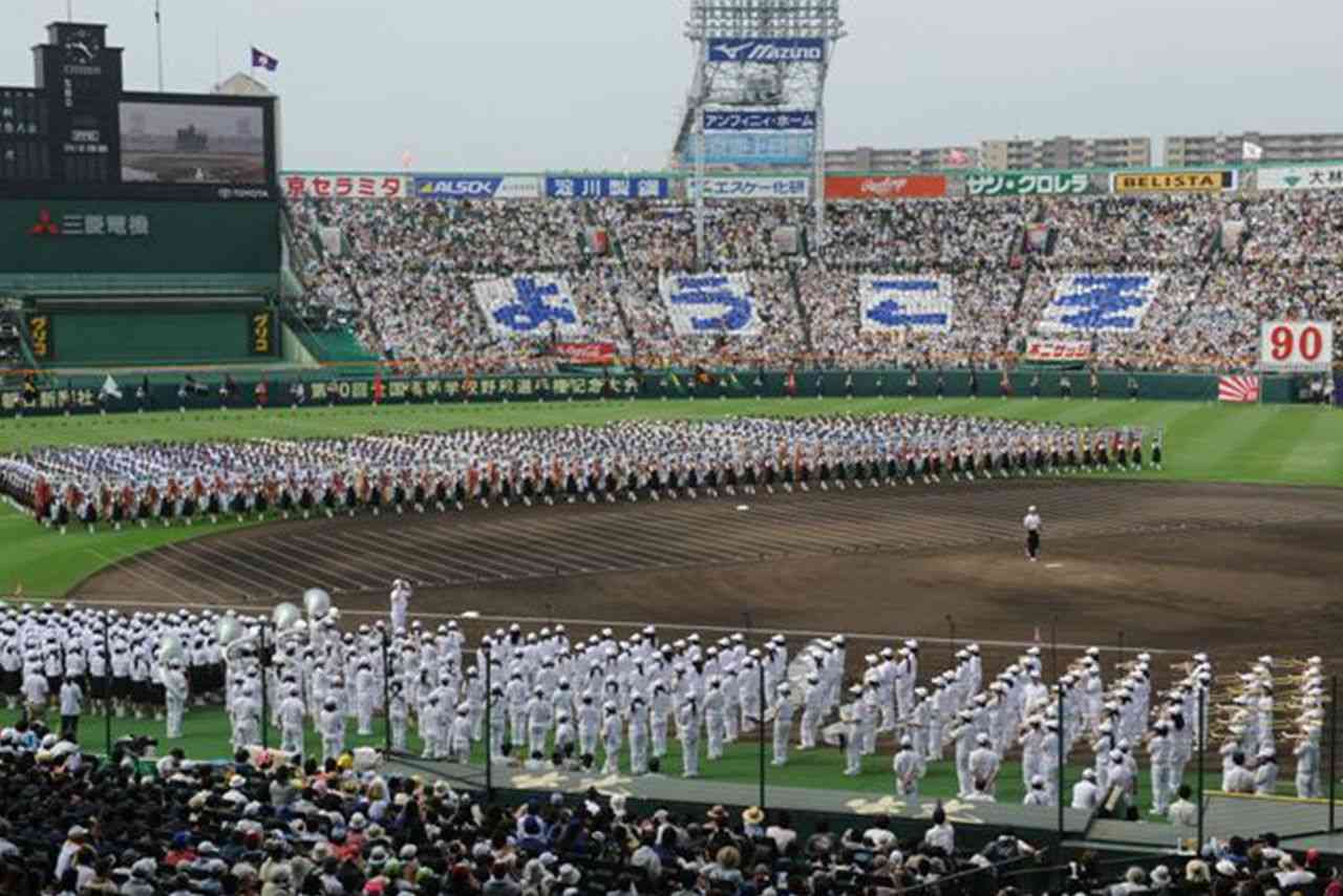 “第95回選抜高校野球大会”熱戦の裏で「ムチムチ感がたまらん」「タイツはタイツでむほほ」高校生チアリーダーへの“セクハラ行為”の実情 | 週刊女性PRIME