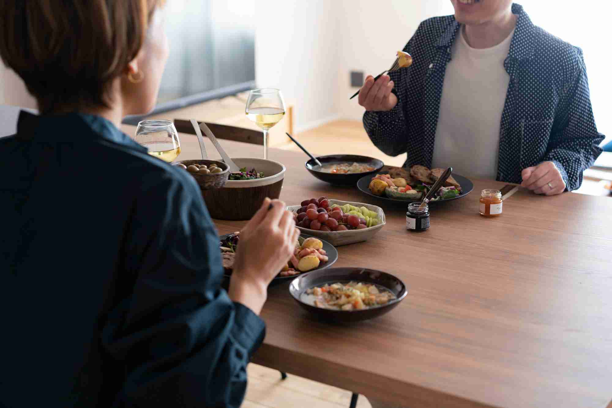         「食事で発達障害が治る」根拠のない療法が横行。当事者を狙う闇のビジネス | 日刊SPA!    