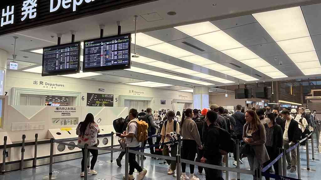 回復鈍い海外旅行　→　日本人はどうして海外に行かなくなったの？|一色清の「このニュースって何？」|朝日新聞EduA