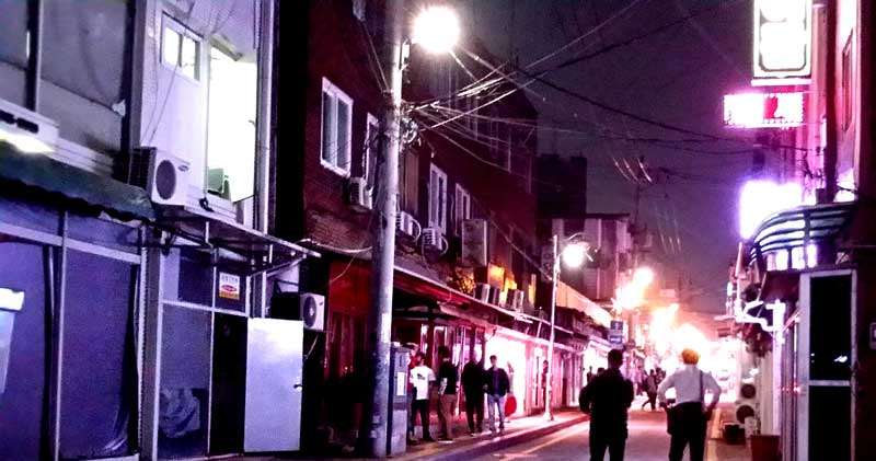 妖しい雰囲気の水原市梅山路エリア. | あんにょん水原