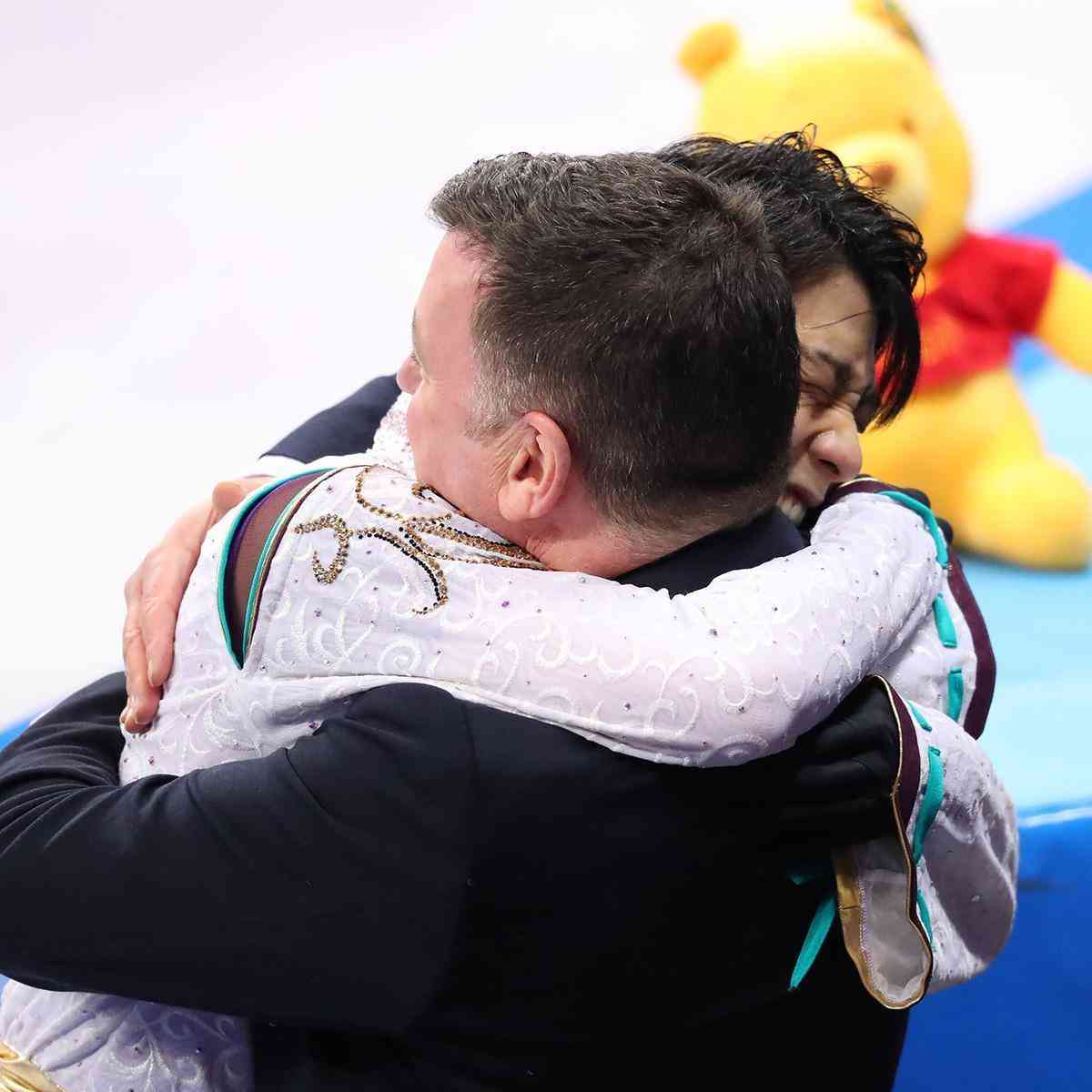 羽生結弦　カナダ渡航で恩師に“別れの挨拶”ナイアガラの滝も見なかったスケート漬けの7年半（女性自身） - Yahoo!ニュース