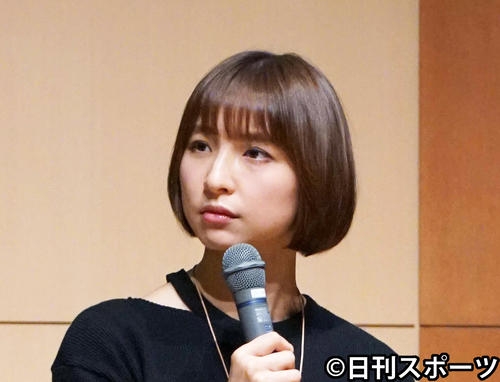 篠田麻里子にまさかのハプニング「危うく逮捕されるところでした笑」通行人に指摘された衝撃真実 - 芸能 : 日刊スポーツ