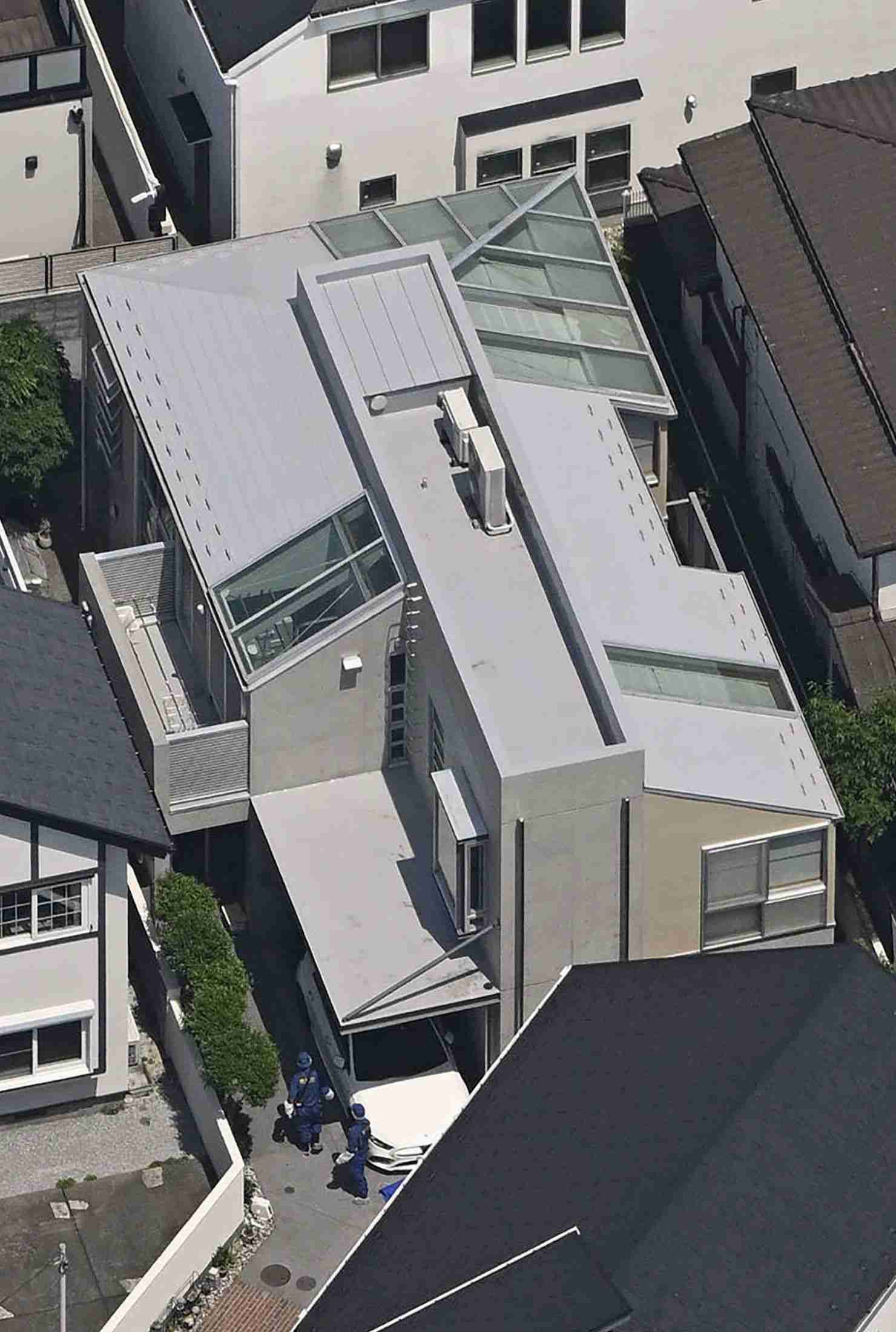「猿之助、段四郎、母とも口から泡を吹いていた」“セクハラ報道”直後に一家心中か…市川猿之助さん（47）の“緊急取調室”はどうなる？「幕開けのときに事件の説明はなかった」（文春オンライン） - Yahoo!ニュース