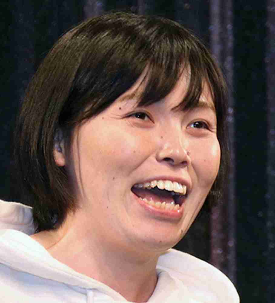 激変した尼神インター誠子、別人級の34歳近影「くすり指にリング」と騒然…16歳年上男性とカップル成立