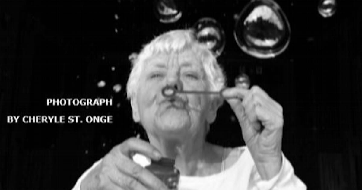 新型コロナで物忘れ？　アルツハイマーと似た症状の謎と光明 - 日本経済新聞