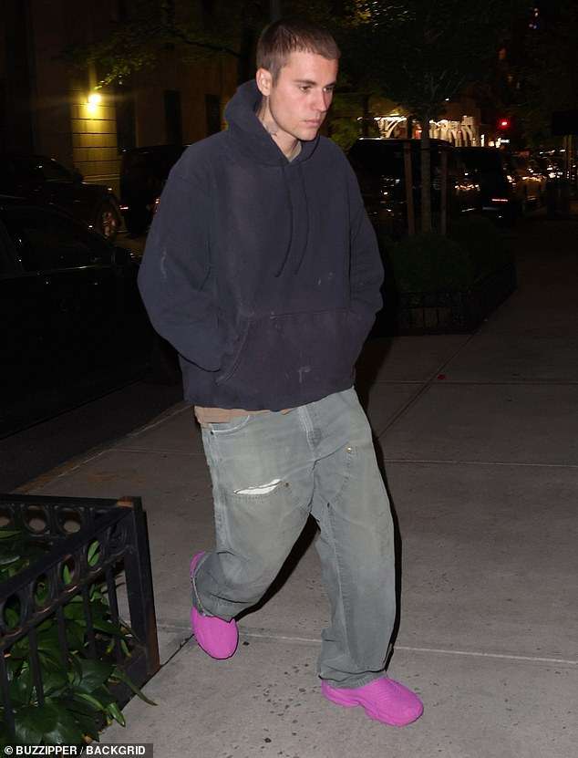 ジャスティン・ビーバーの妻、“心臓手術”成功に感謝