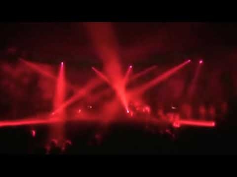 松任谷 由実 (Matsutoya Yumi) We're All Free = 影になって live - YouTube