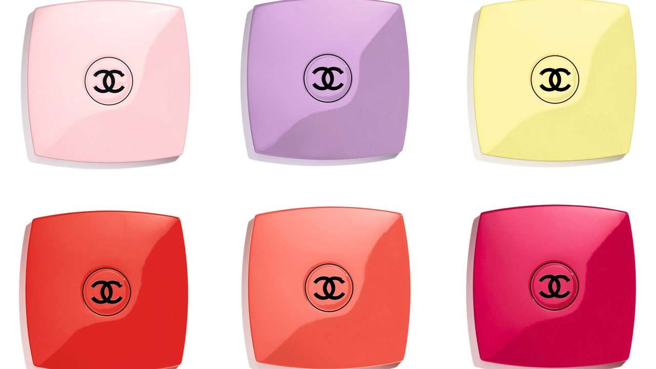 コレクター垂涎！ カラフルポップなシャネルの「カラー コード」コレクション（Rieko Kosai）| Vogue Japan