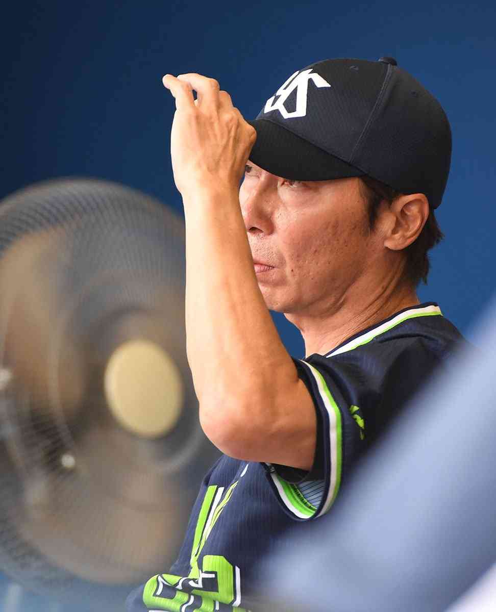【ヤクルト】投手陣３死球で乱闘寸前…警告試合に　高津監督「わざではない。攻めている結果」（東スポWEB） - Yahoo!ニュース