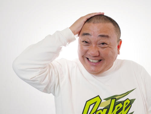 極楽とんぼ山本圭壱ブログ開設　初の投稿で妻の西野未姫とツーショット披露「妻の誕プレを」 - 芸能 : 日刊スポーツ