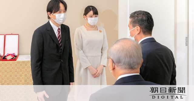 秋篠宮さまと眞子さまにパラグアイから勲章授与　友好関係に寄与：朝日新聞デジタル
