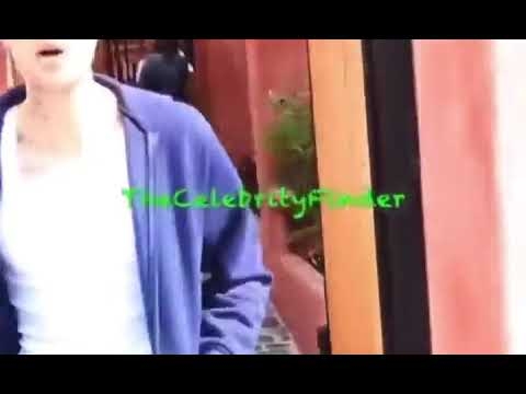 Justin Bieber lashes out at the paparazzi:“I want to f*cking ring your neck sometimes - YouTube