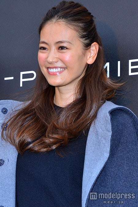 モデルの葛岡碧が再婚＆第１子妊娠を発表　お相手は会社員　「温かく見守っていただけたら」