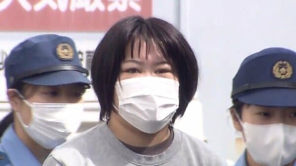 「殺すつもりでやった」28歳女を現行犯逮捕　JR平塚駅前で49歳知人男性をナイフで刺す　神奈川｜FNNプライムオンライン