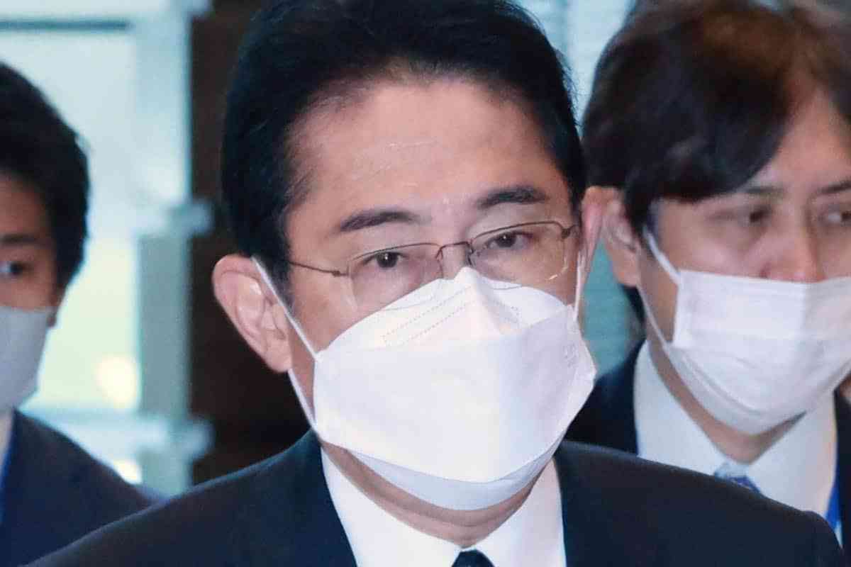 岸田首相＆翔太郎秘書官「Colaboを守れ！」…“お触れ” 発出に厚労省は「現場と認識がズレている」不満たらたら