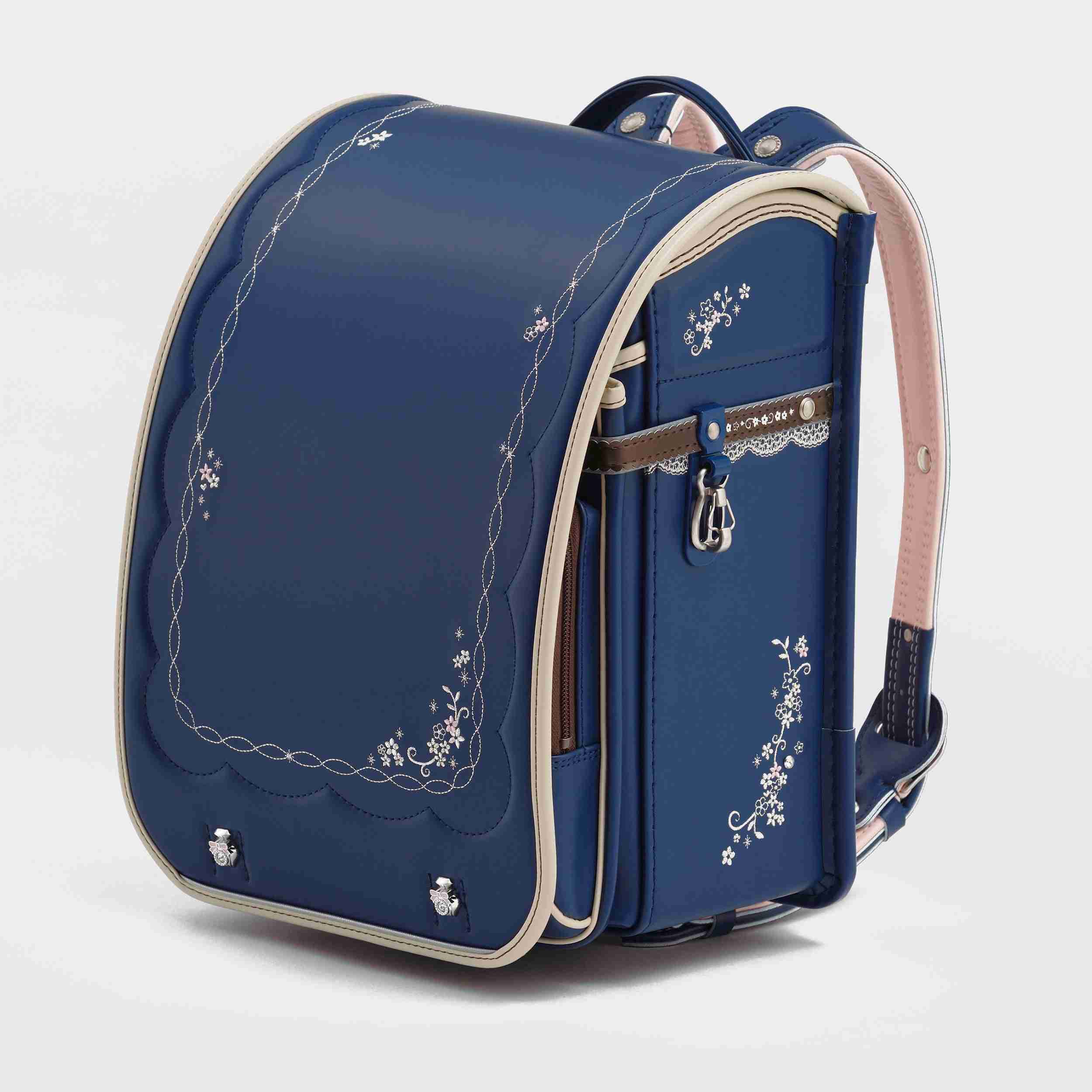 お待たせしました。４／９日午後に全店入庫いたします。（ＭＵ＋フランジュ新色）ランドセル・フちゃん | ランドセル専門店・おりじなるぼっくす・毒舌店主＆愉快なスタッフのランドセル言いたい放題