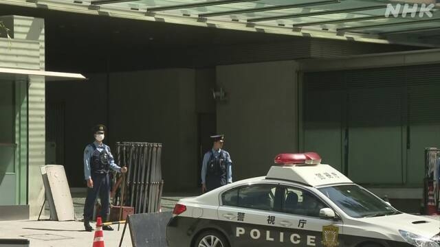 首相官邸の守衛所のトイレで機動隊員死亡 拳銃自殺か 警視庁 | NHK