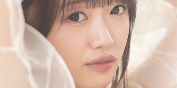 NGT48中井りか、ランジェリー姿で胸元チラリ 卒業記念写真集が決定 - モデルプレス