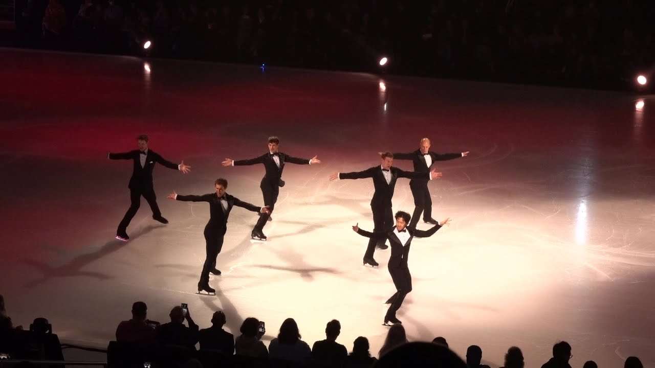Stars on Ice 2023 - James Bond Reenactment - YouTube