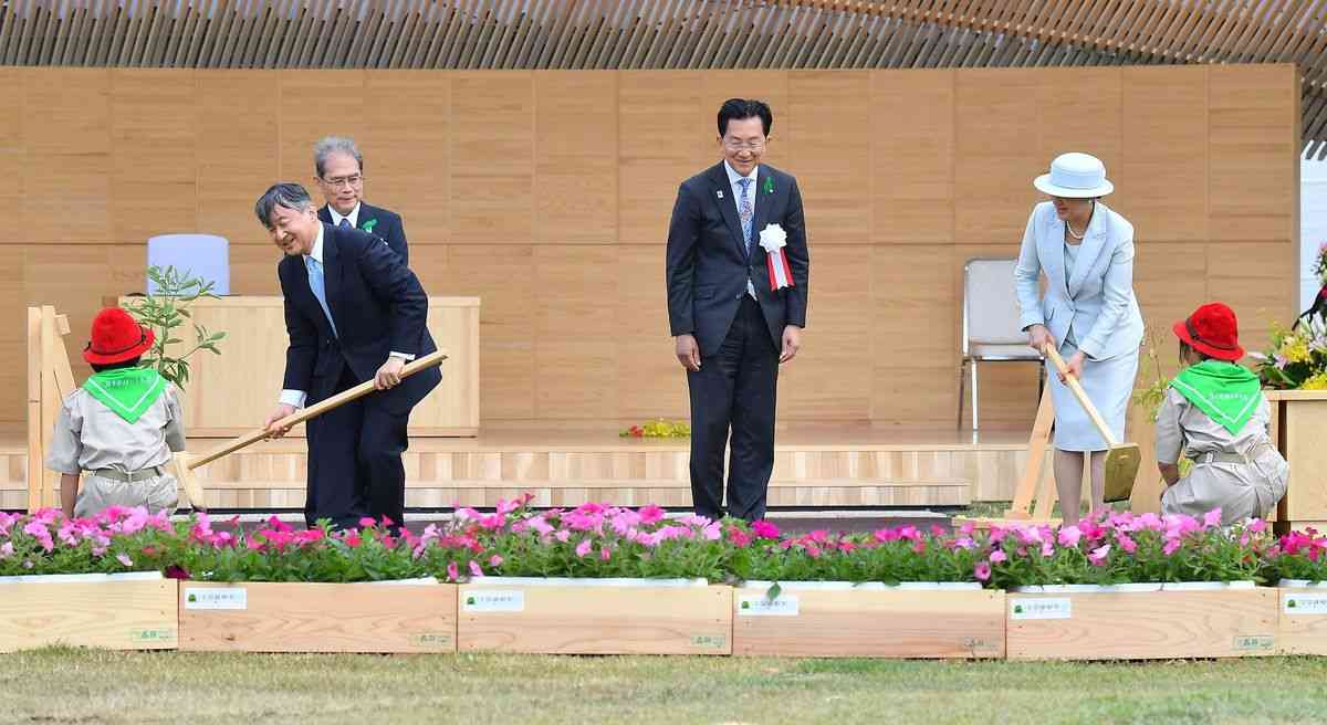 天皇陛下お言葉全文　第７３回全国植樹祭　宮沢賢治の童話紹介し「更に発展を期待」（産経新聞） - Yahoo!ニュース