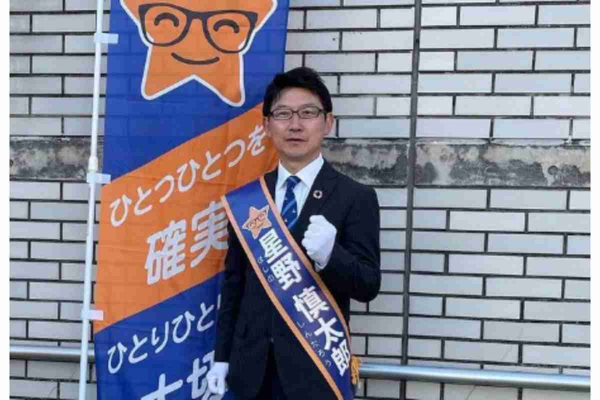 「常にニタニタしていた」女児に抱きつき逮捕された成田市議が“まんが図書館”“子ども食堂”でみせていた素顔｜NEWSポストセブン - Part 3
