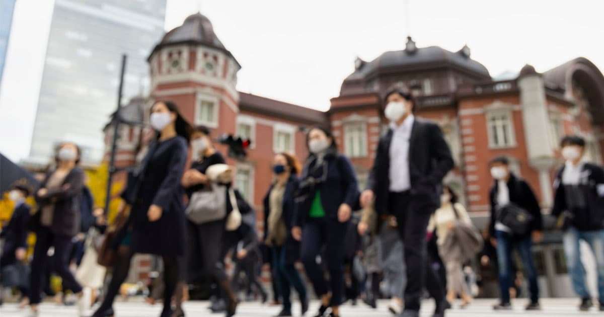 未だマスクやめない日本の末路…フランス哲学者が憂う「日本人のもろいメンタリティー」国民に根付く悲しい忖度文化 - みんかぶ（マガジン）