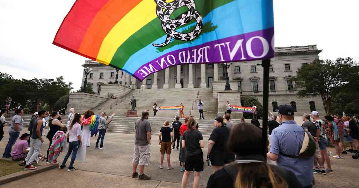 米権利団体「非常事態宣言」　反LGBTQの州法増加受け - 日本経済新聞