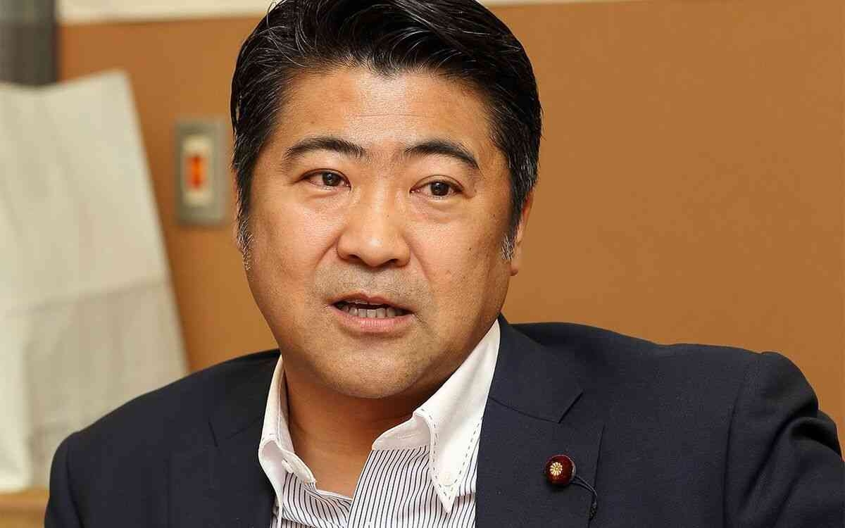 岸田首相最側近・木原誠二内閣官房副長官（53）　シングルマザー愛人との“ディズニーデート”写真