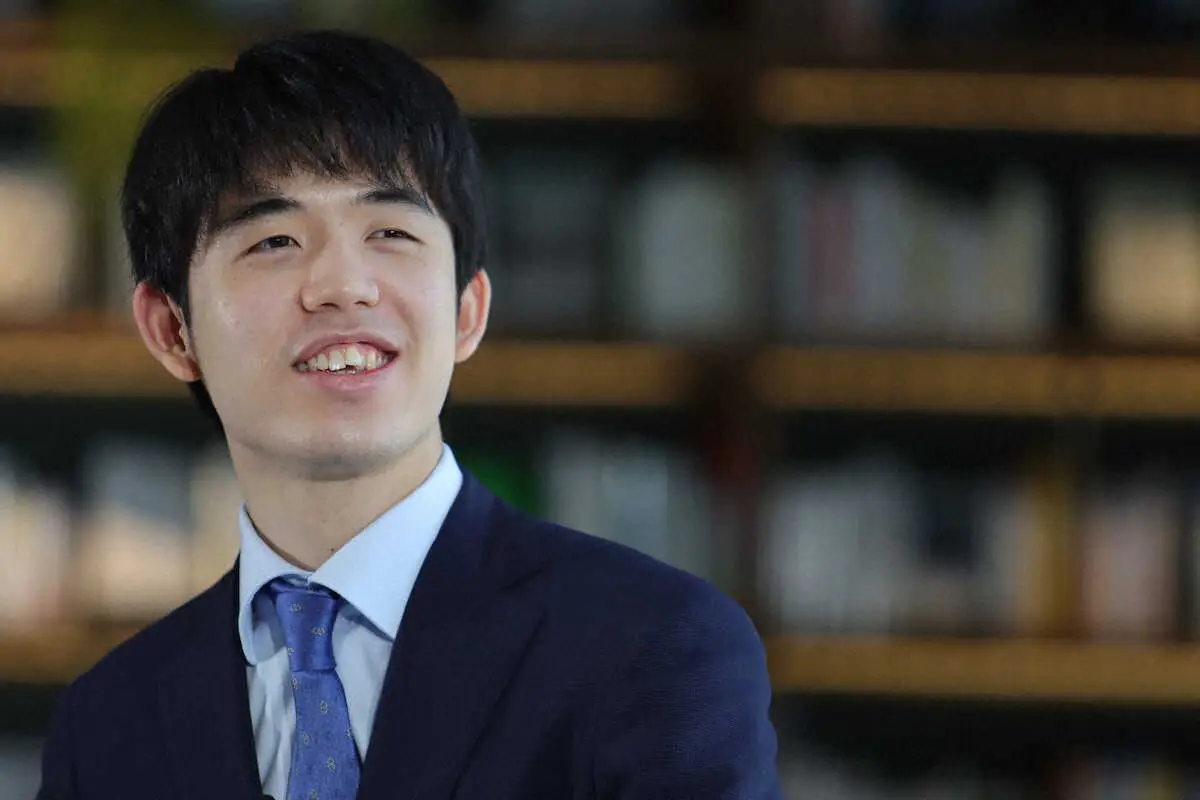 藤井聡太叡王が意外な告白「最近正座がきつくなりつつある」　対局後に立てないことも…