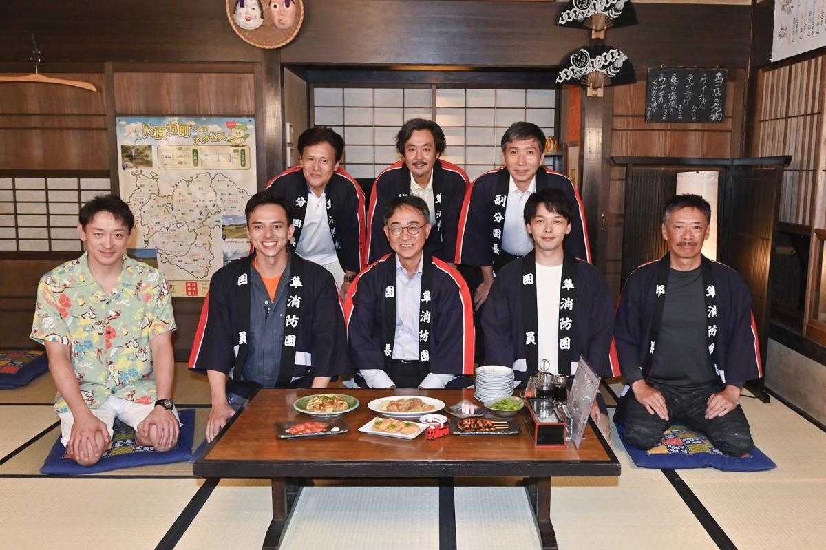 ハヤブサ消防団：原作の池井戸潤が撮影スタジオを訪問　中村倫也の演技を絶賛 - MANTANWEB（まんたんウェブ）