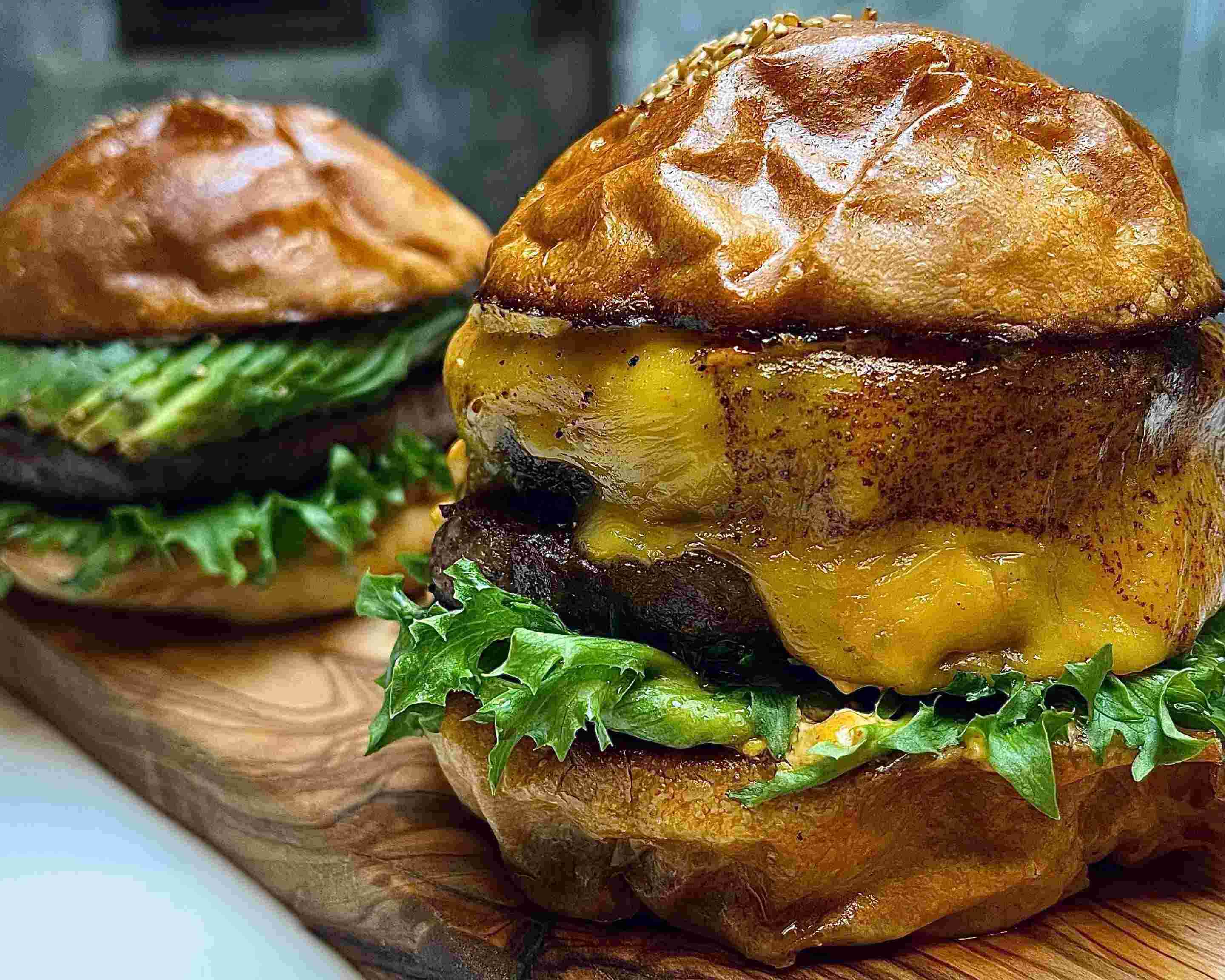 WAGYUMAFIA THE BURGERの出前・宅配・テイクアウトメニュー | ウーバーイーツ