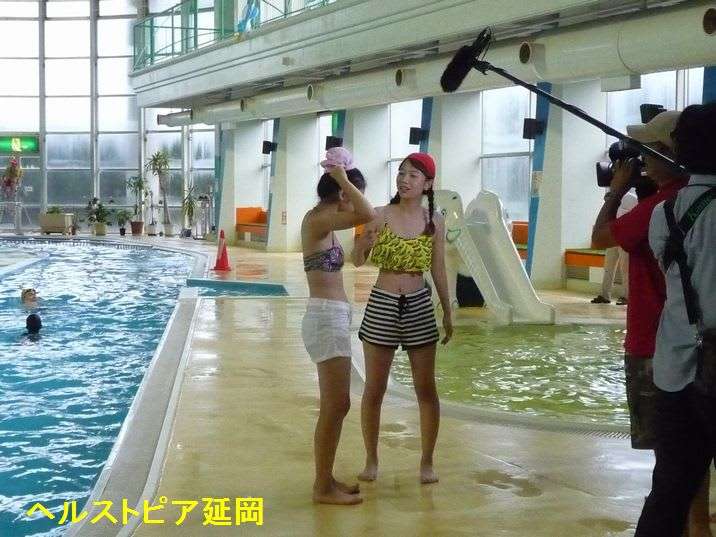 胸の谷間を見せる女性どう思いますか?Part3