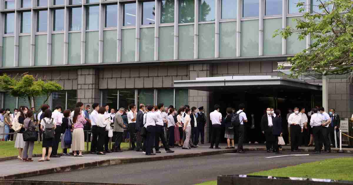 奈良地裁に不審物、職員ら避難　安倍氏銃撃事件の公判前手続き直前 | 毎日新聞