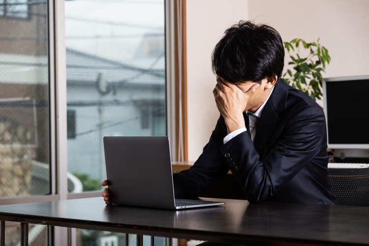 病気？わがまま？若い世代に多いといわれる新型うつの特徴と対処法 | 産業医のご紹介なら 医師会員32万人以上のエムスリーキャリア