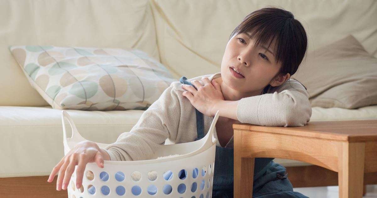 「自宅なのにくつろげない…」疲れやすい家にある特徴は“情報過多”と“圧迫感” | 女性自身