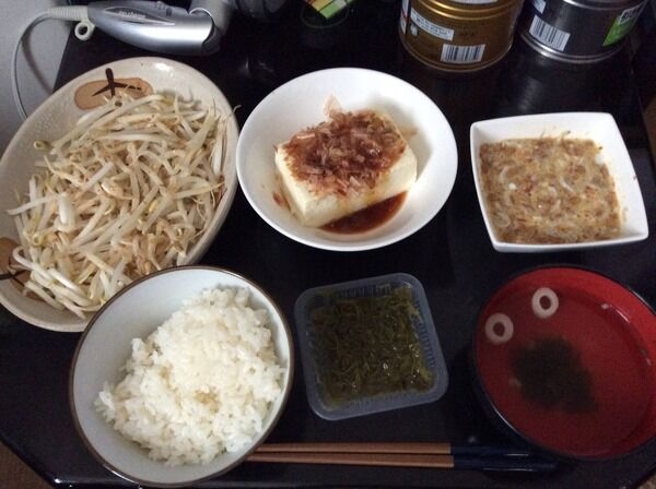 【独身休日の食生活】ほとんど毎週同じ物を食べてる方
