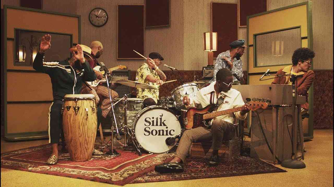 Bruno Mars, Anderson .Paak, Silk Sonic - Leave the Door Open [Official Video] - YouTube