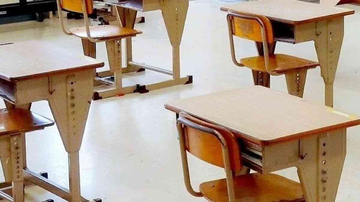 精神疾患で休職する教員　那覇は突出37人　割合は全国の3倍、沖縄県の1.6倍 | 沖縄タイムス＋プラス　ニュース | 沖縄タイムス＋プラス