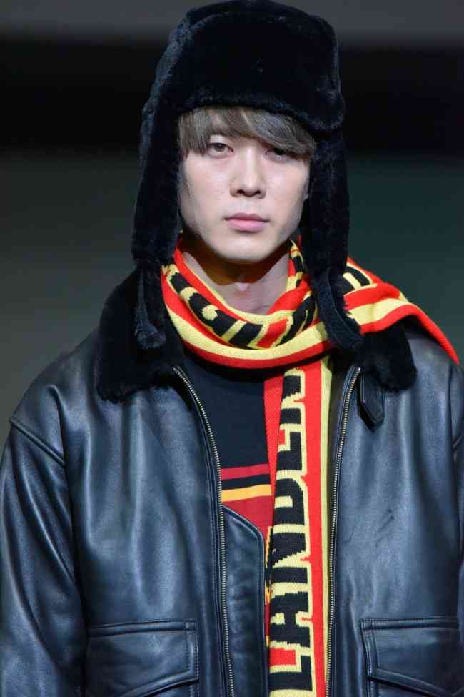 宮沢氷魚ら出演舞台「パラサイト」21日公演が急遽中止に