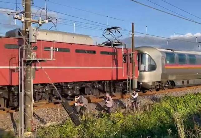 「迷惑でしかない」撮り鉄3人の線路侵入に批判　カシオペア緊急停車「鉄道ファンも肩身狭い思い」